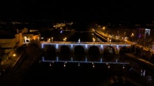 Drone effectuant un vol de nuit à Montpellier